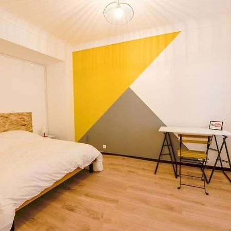 Charmant Logement Plein Pied Au Coeur Du Village Castelculier Ngoại thất bức ảnh